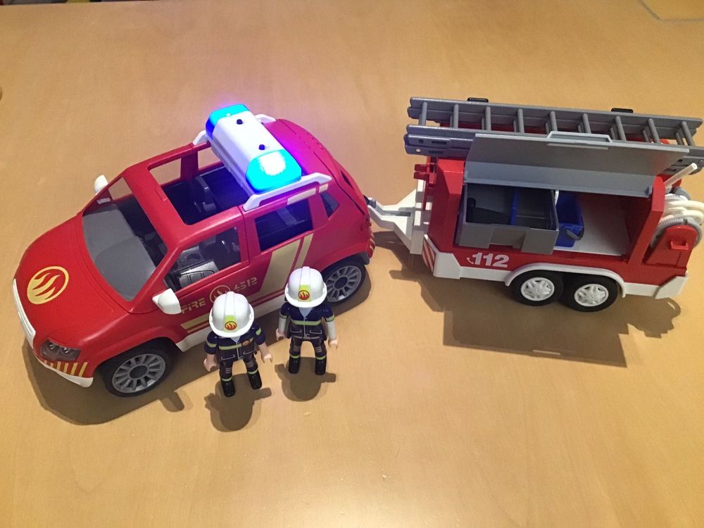 Playmobil Feuerwehr Jeep mit Anhänger Kaufen auf Ricardo