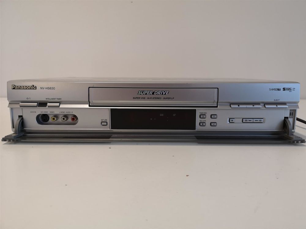 Panasonic NVHS830 VHS Video Player Kaufen auf Ricardo