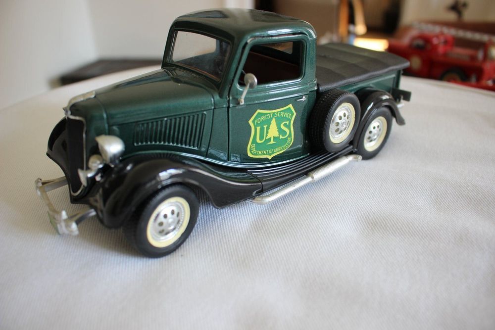 SOLIDO FORD V8 Pick - Up (Pepsi-Cola) 1:19 dans sa boîte d'origine
