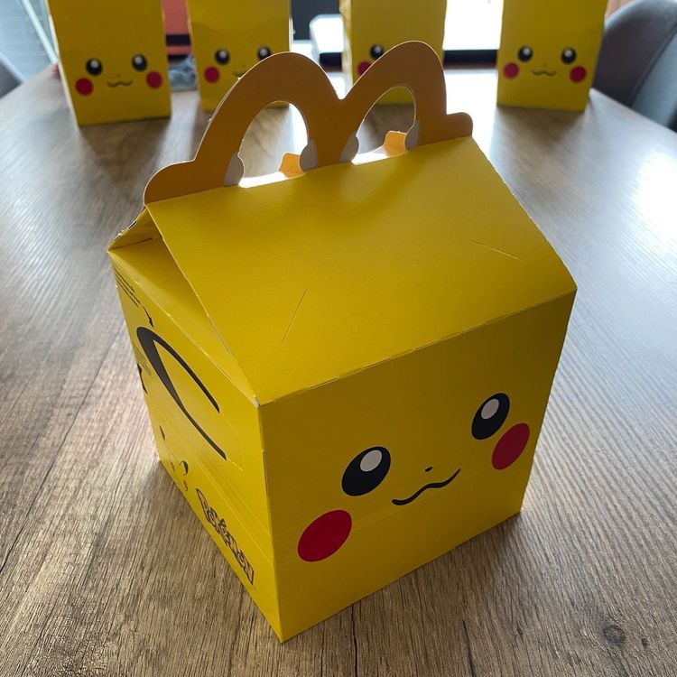 Pokemon Mcdonalds Happy Meal Box Pikachu Acheter sur Ricardo