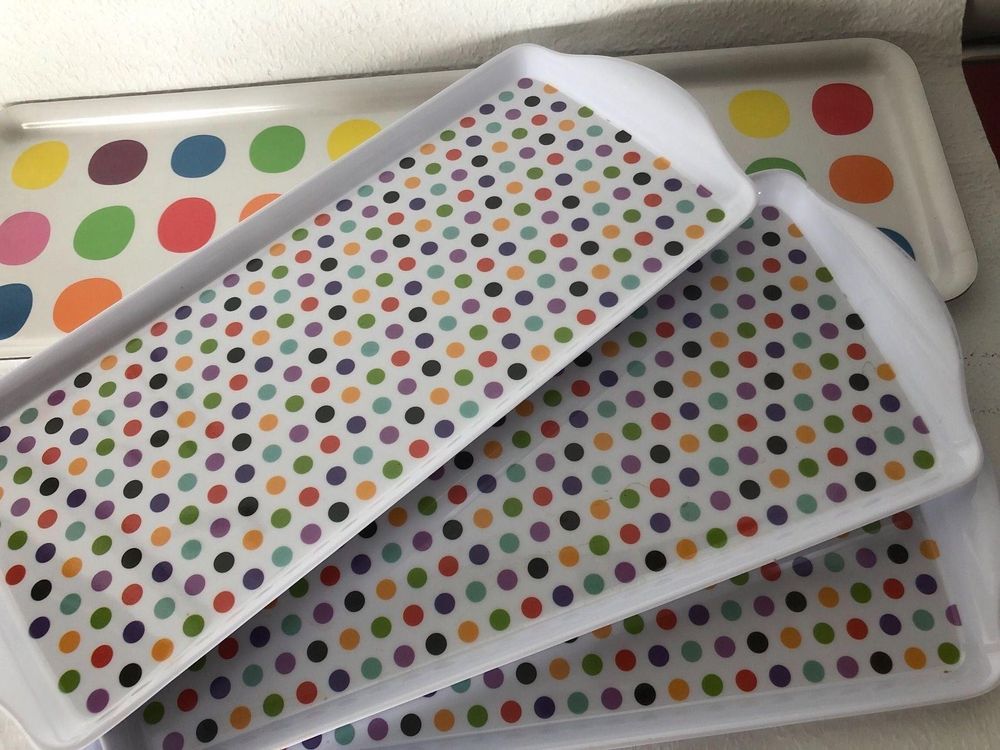 4 bunte Kuchenteller aus Kunststoff | Kaufen auf Ricardo