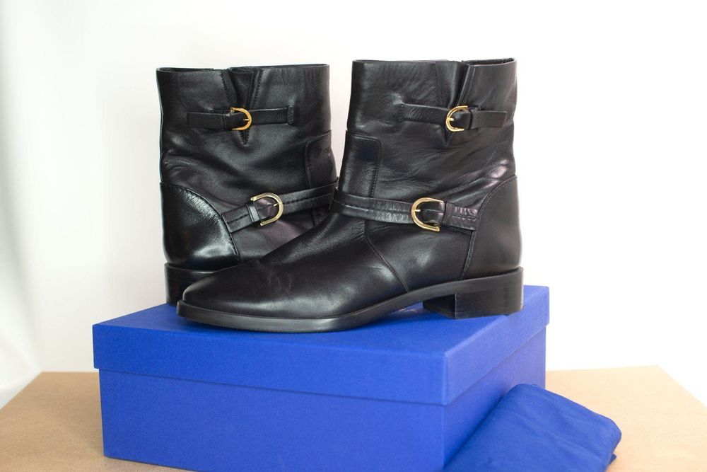 stuart weitzman hale bootie