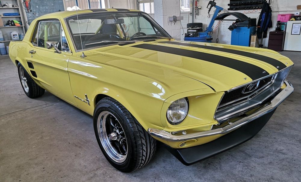 Ford mustang 289