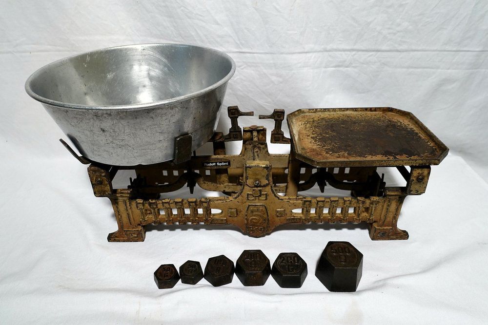 Alte 5 kg Waage mit Schale und Gewichten Kaufen auf Ricardo