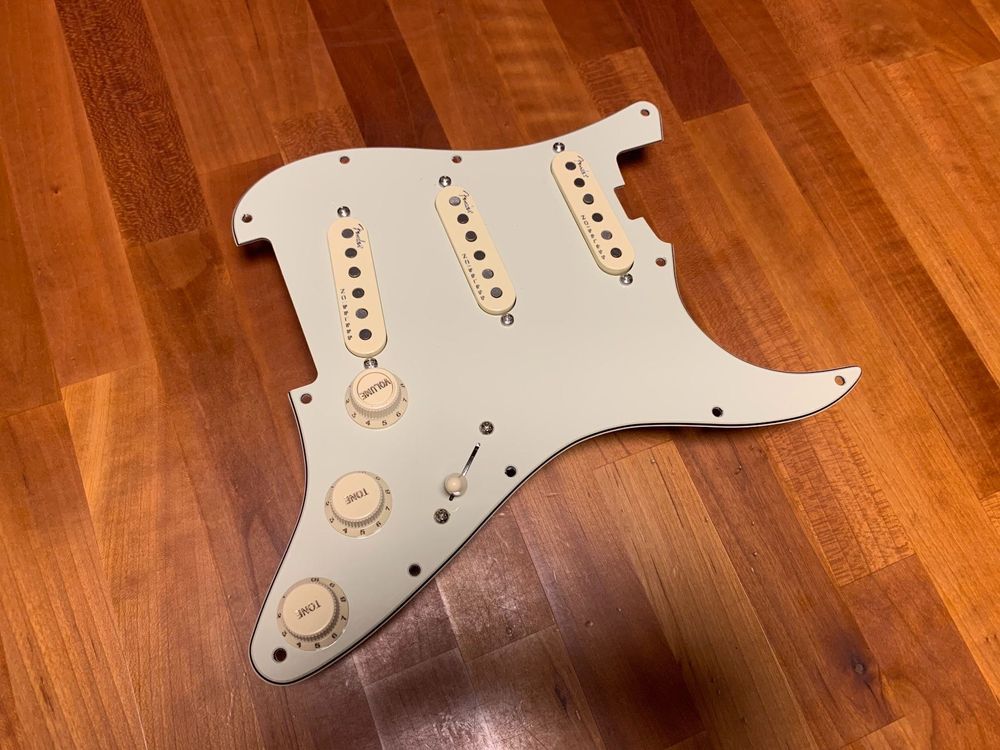 Fender Elite Stratocaster Pickguard Kaufen auf Ricardo