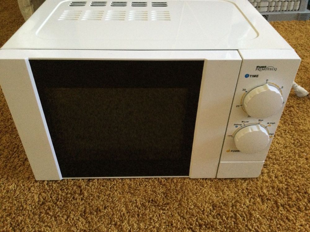 FUST / PRIMOTECQ Mikrowelle (MW 1766) | Comprare su Ricardo