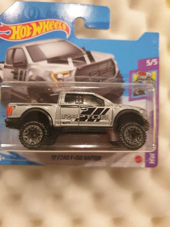 Hot Wheels '17 Ford F-150 Raptor Diecast Car - 167/250 Torque Series 5/5