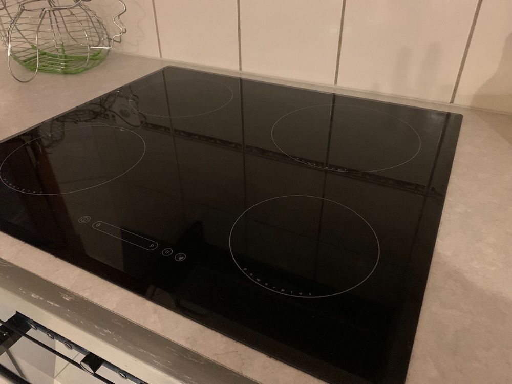 Kochherd VZug Induction mit Powerplus Acheter sur Ricardo