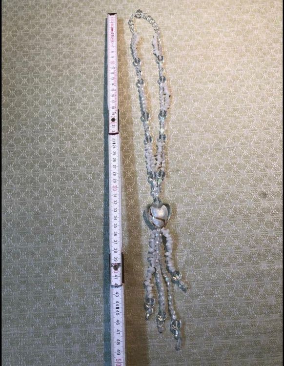 Lange Kette mit Glasherz und Perlen 1