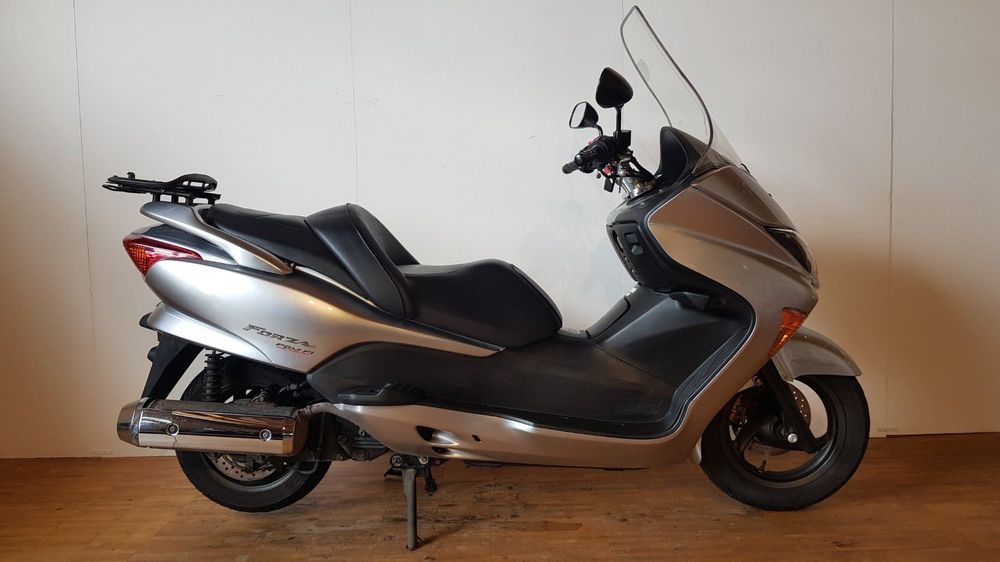 Honda forza nss250