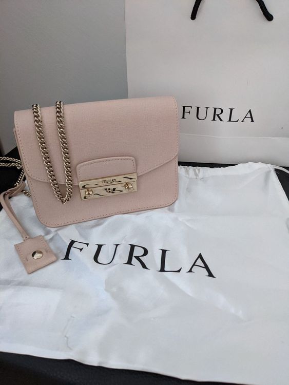 eobuwie furla metropolis