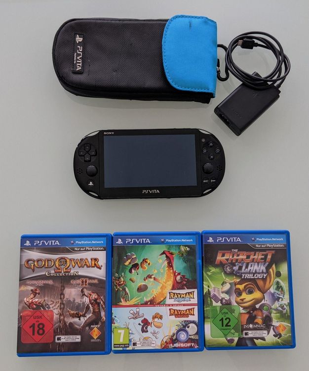 Sony Playstation Vita inkl. Games & Case Kaufen auf Ricardo
