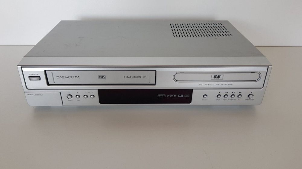 Daewoo SF9311 VHS Recorder & DVD Combi Kaufen auf Ricardo