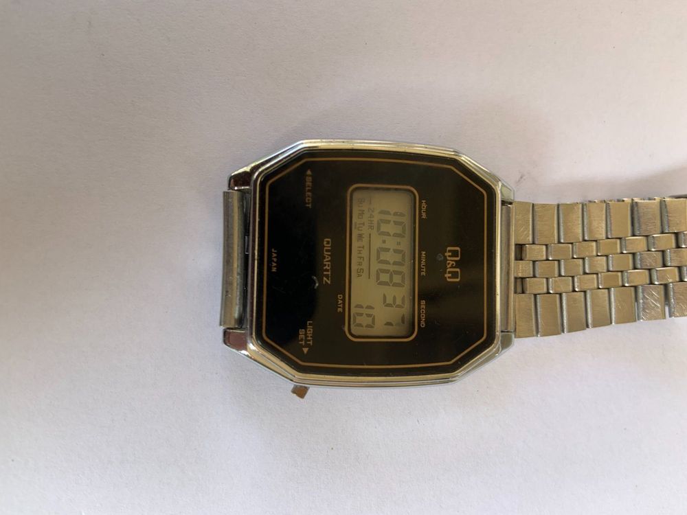 Vintage Digitaluhr Q\u0026Q | Comprare su Ricardo