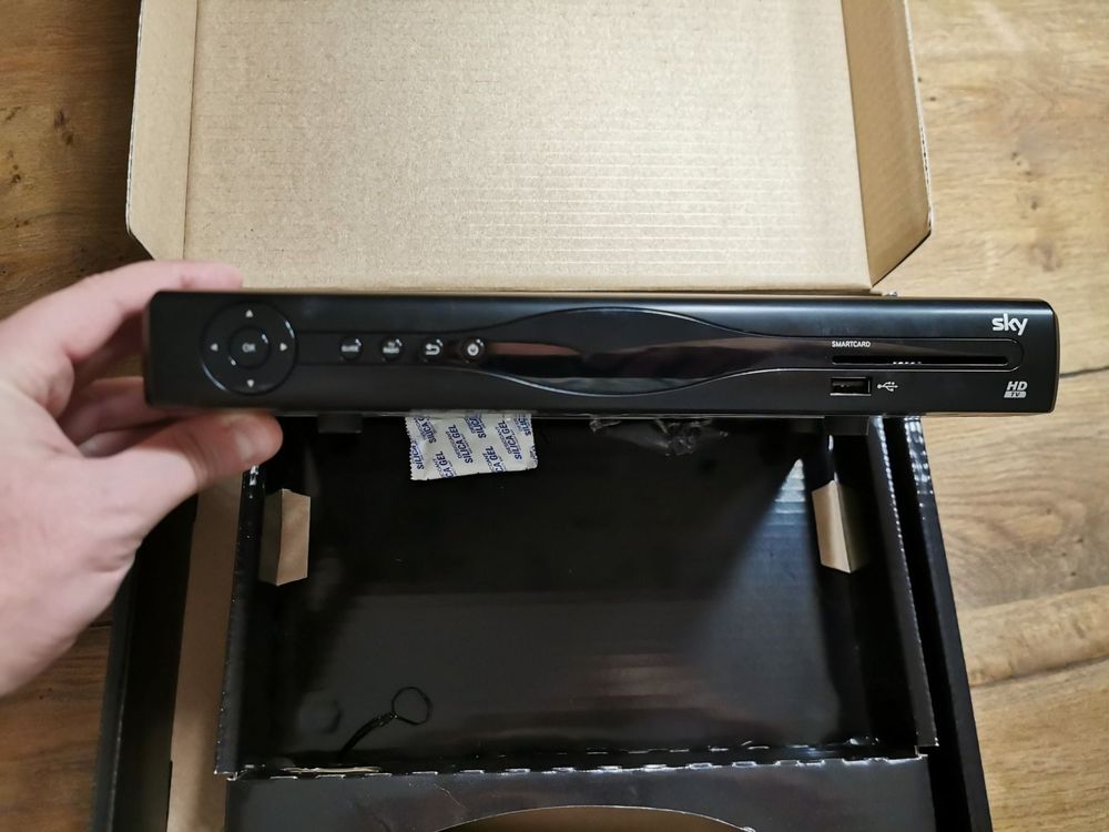 Sky HD Receiver Kaufen auf Ricardo