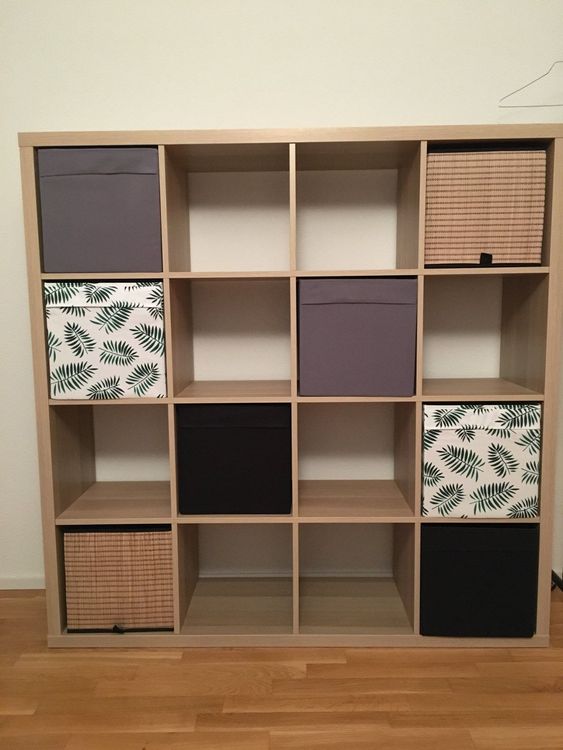 IKEA Regal KALLAX 4x4 inkl. Körbe Acheter sur Ricardo