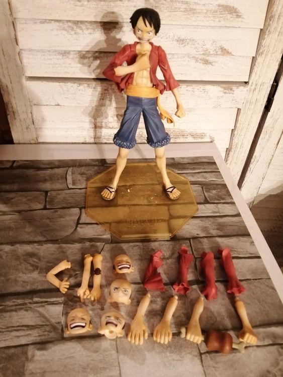 One Piece Ruffy Figur (mit Zubehör) Kaufen auf Ricardo