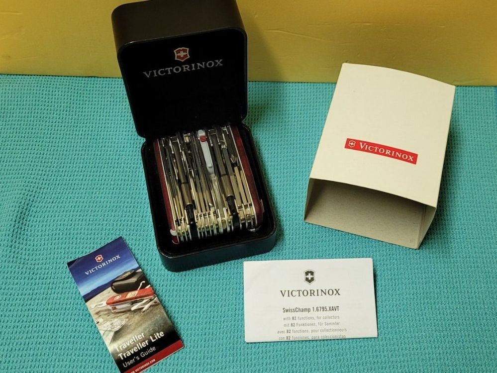 Couteau Victorinox XAVT 82 fonctions Kaufen auf Ricardo