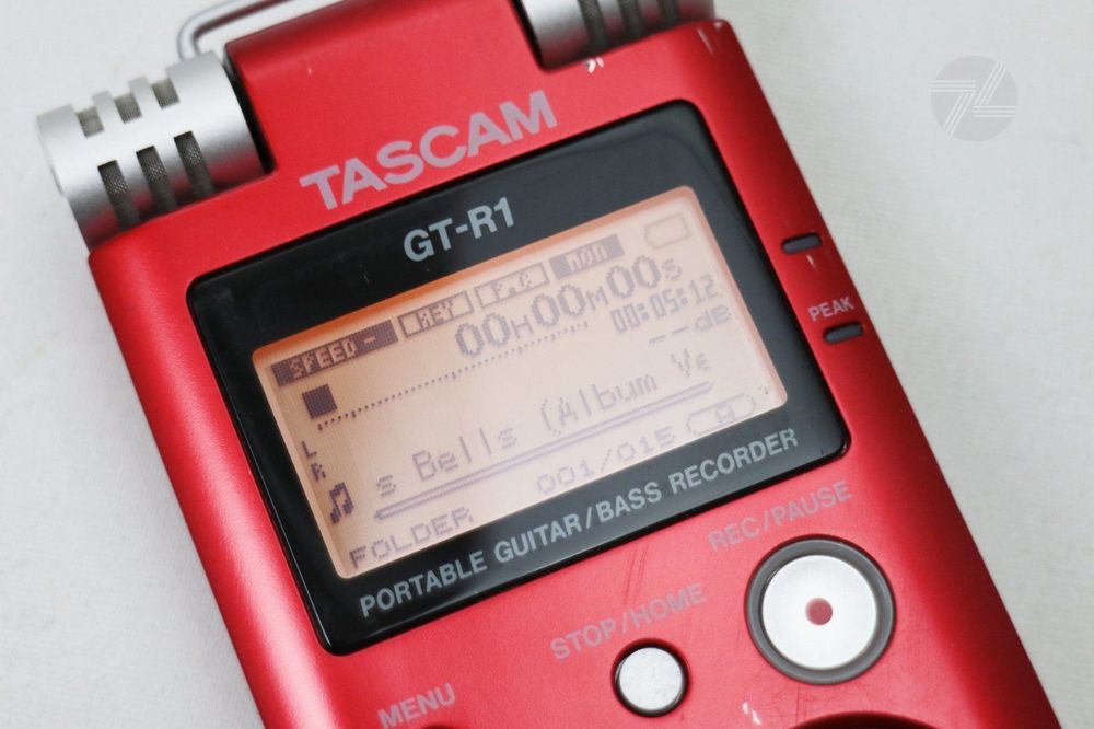 TASCAM GT-R1 Guitar Bass Recorder 1
