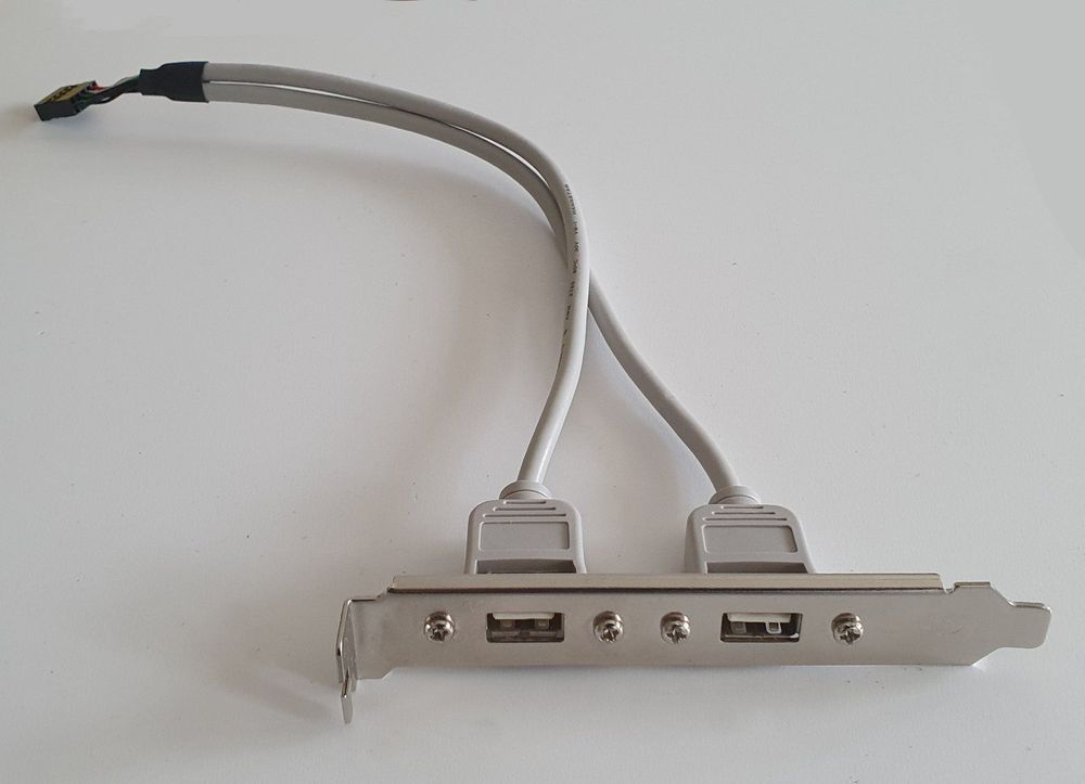 Adapter für 2 USB-Anschlüsse für den PC 1