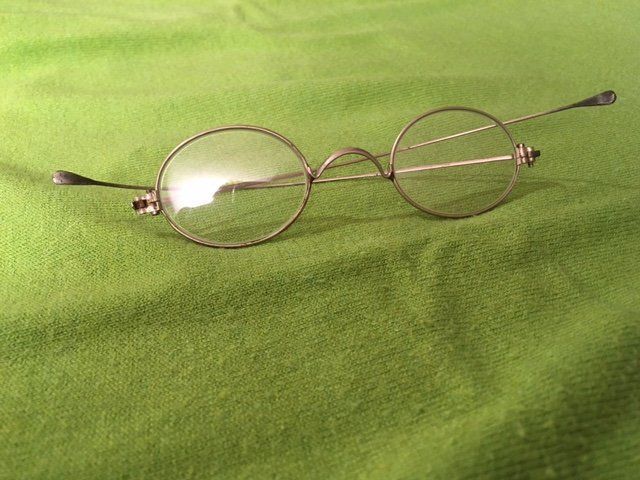 Antike Brille 1