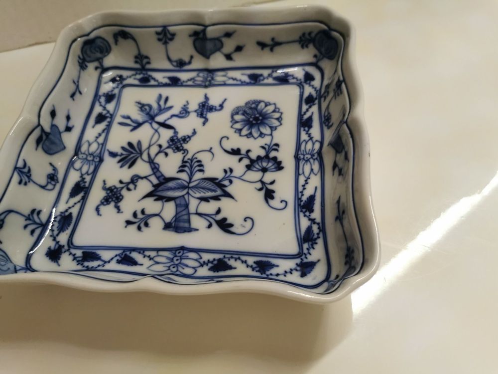 schüssel zwiebelmuster