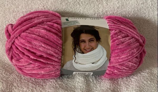 Gründl Ovillo De Lana Funny Uni – Chenilla Suave Para Ganchillo, Suave Y Agradable Al Tacto, 100% Poliéster, 2 Ovillos De 100 G/120 M, Grosor De Aguja 5-6, Lavanda