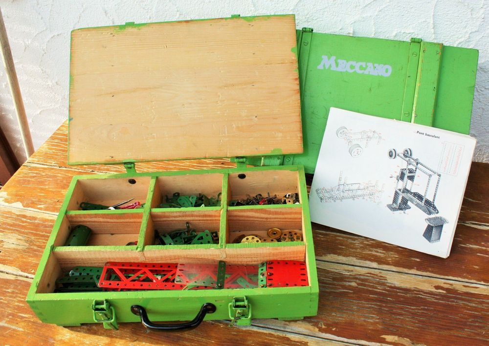 MECCANO Bon lot comprenant : boites (environ 18) de pièc... - 83083684