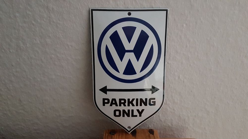 Emailschild VW Parking Only Logo Emaille 1