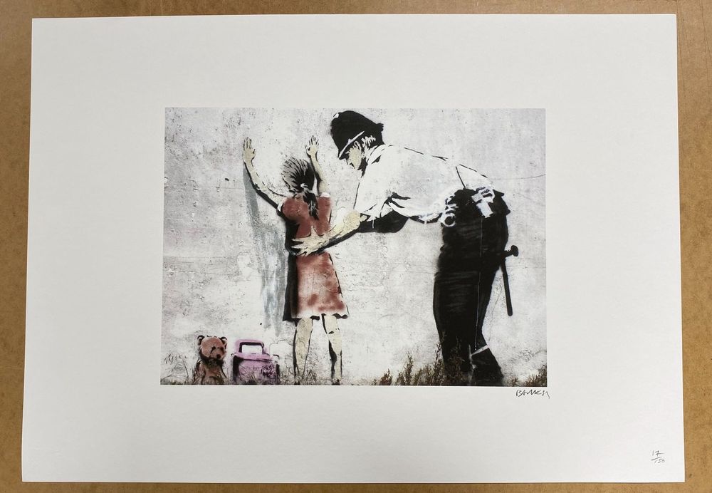 Banksy « Policeman Searching Girl » Kaufen auf Ricardo