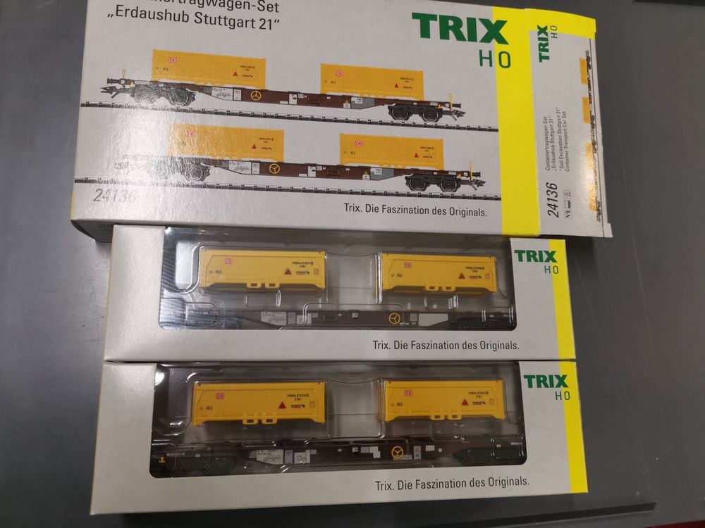 Trix 24136 Containerwagen 1