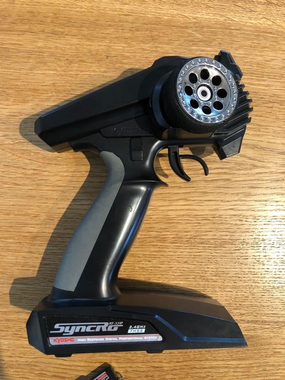 Kyosho Sender Syncro KT331P & Empfänger Kaufen auf Ricardo