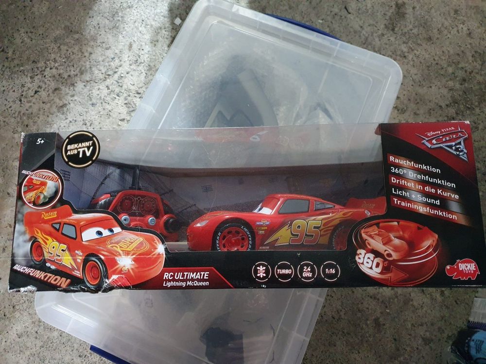 voiture télécommandée cars flash mcqueen