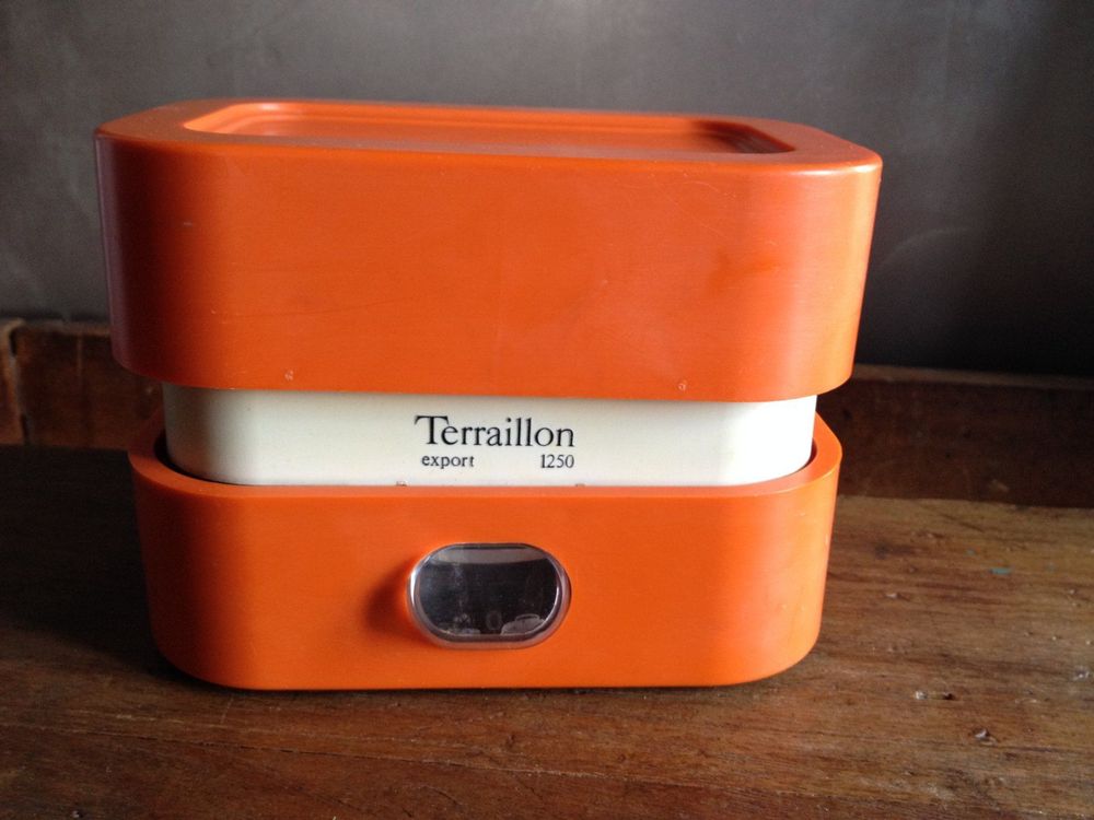 Orange vintage Waage Terraillon 1