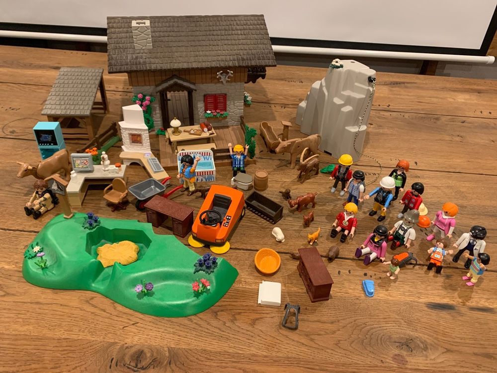 PLAYMOBIL Country 5422 Almhütte, Spielzeug für Kinder ab 4 Jahren