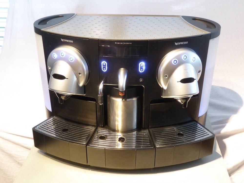 NESPRESSO GEMINI CS220 CS 220 PRO Typ702 Comprare su Ricardo