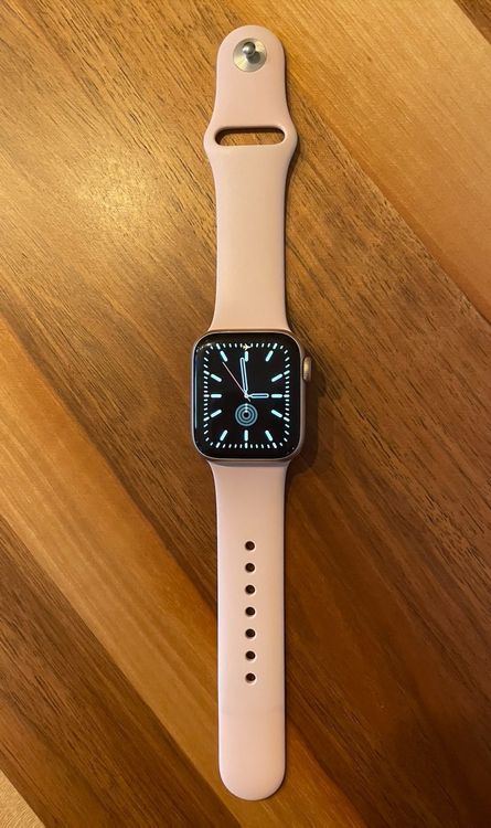 Apple Watch Series 5 40 mm Roségold | Comprare su Ricardo