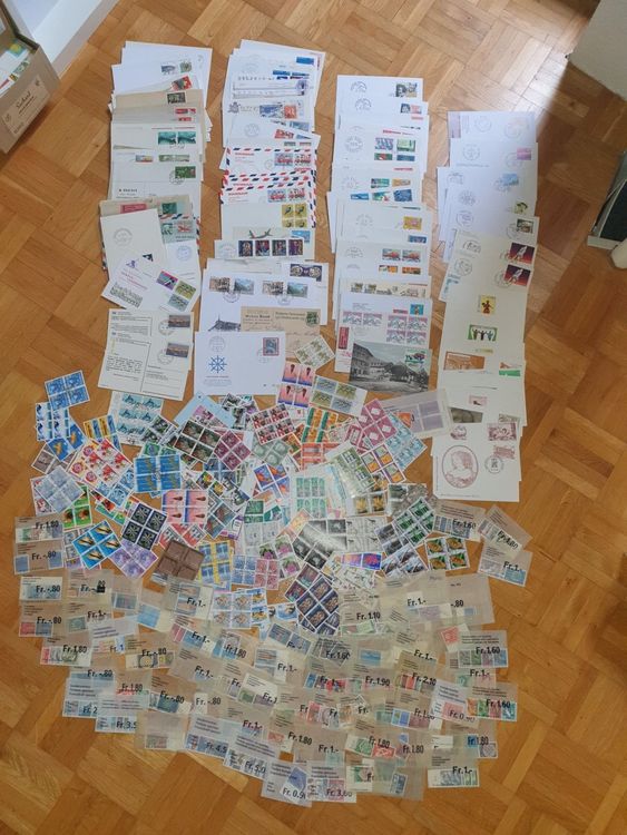 Lot de timbres suisse. 1
