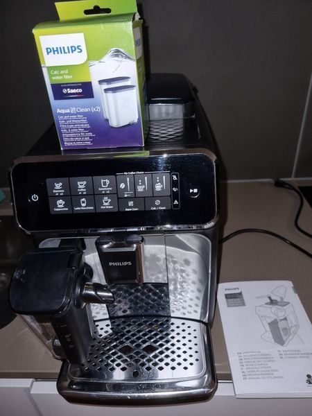 Philips Series 3200 Kaffemaschine | Kaufen auf Ricardo