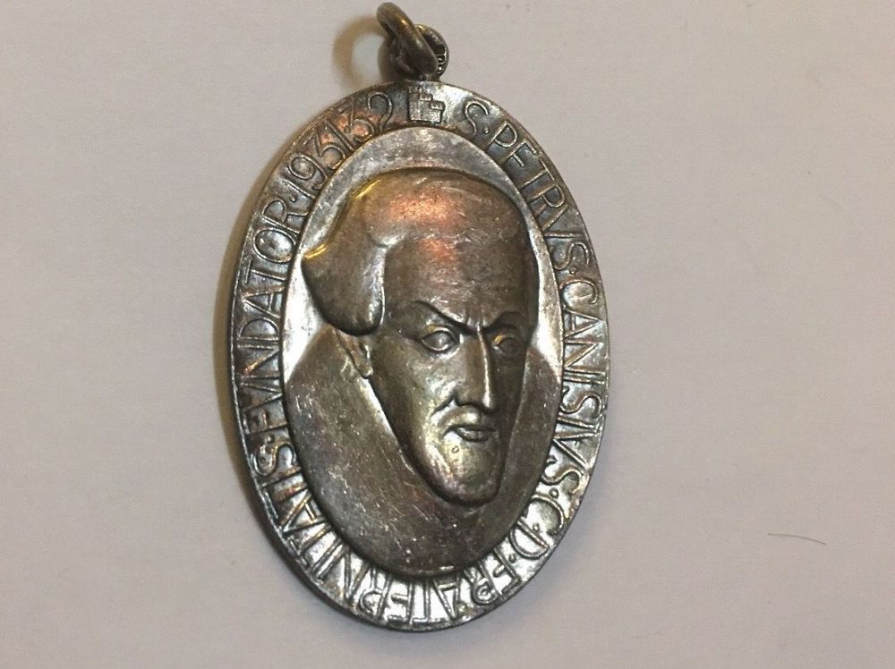 Médaille religieuse ancienne 1