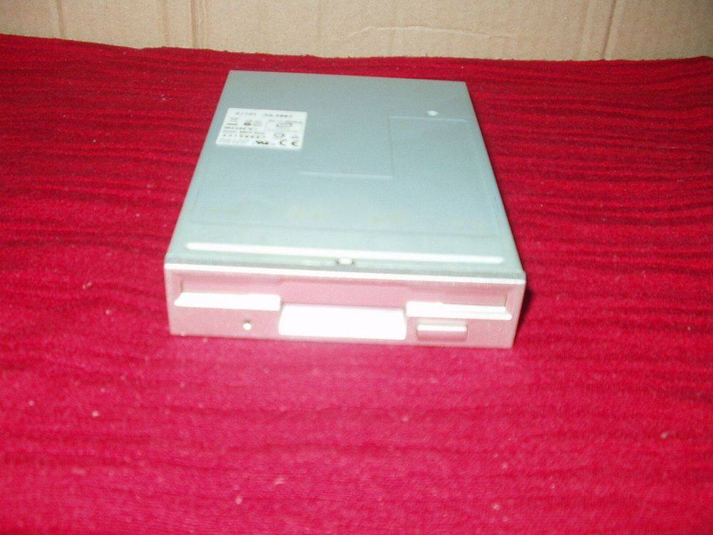 Floppy Disk Drive „Sony Kaufen auf Ricardo