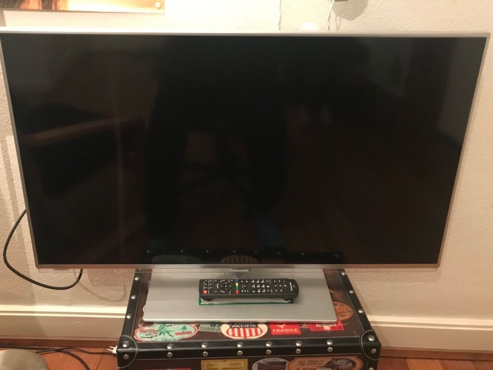 Panasonic Smart VIERA Full HD LEDLCD TV Acheter sur Ricardo