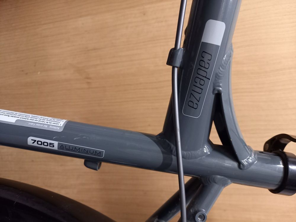 Dahon cadenza 8 on sale