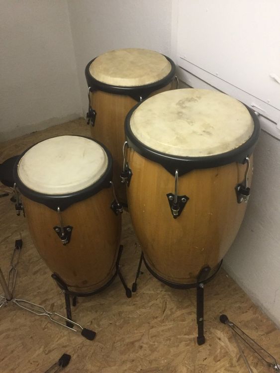 3 congas mit Ständer Kaufen auf Ricardo