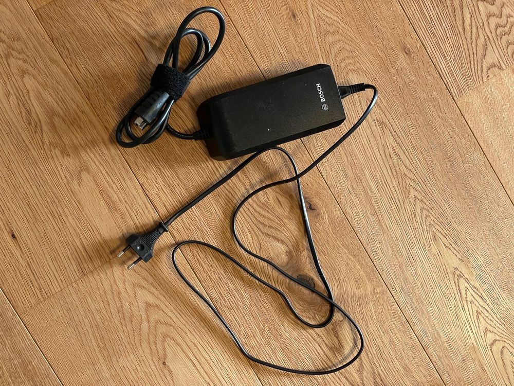 bosch-ebike-charger-kaufen-auf-ricardo