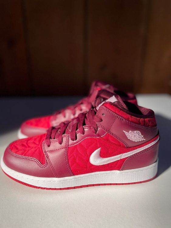 Nike Air Jordan 1 High Red Quilt (GS) Acheter sur Ricardo
