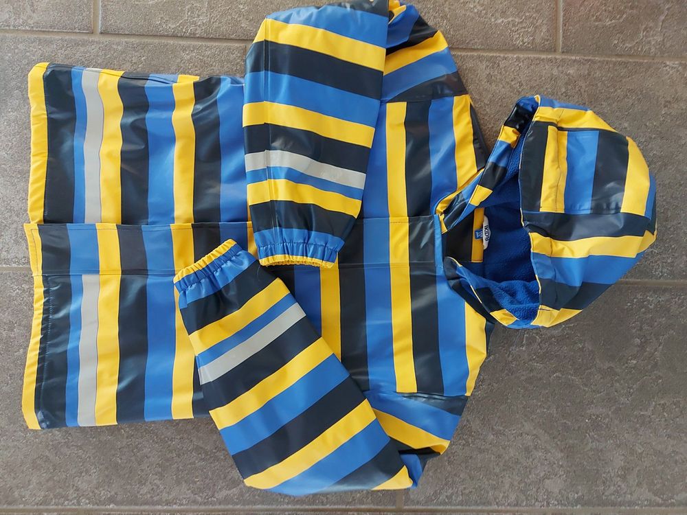 Regenjacke Gummi gefüttert gr 140 | Kaufen auf Ricardo