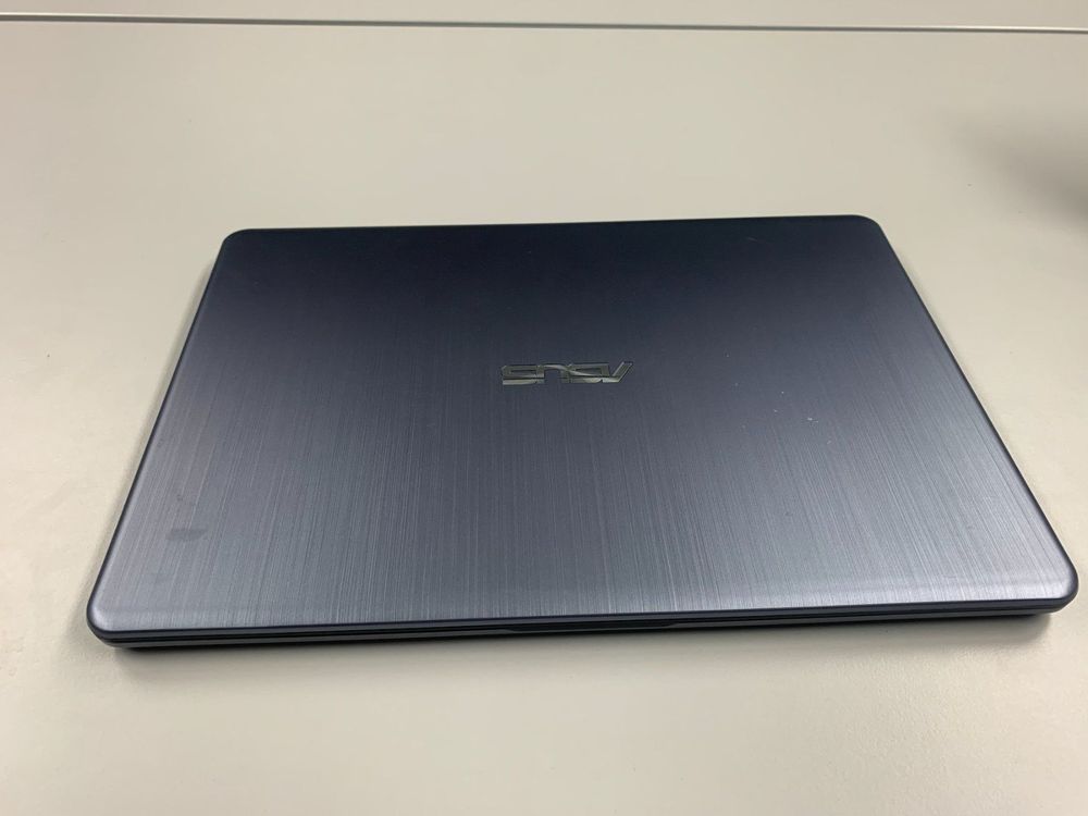Asus Notebook E406M – PC Portable 14 Pouces, Gris, Windows 10, Intel Pentium, 4 Go RAM, 128 Go HDD