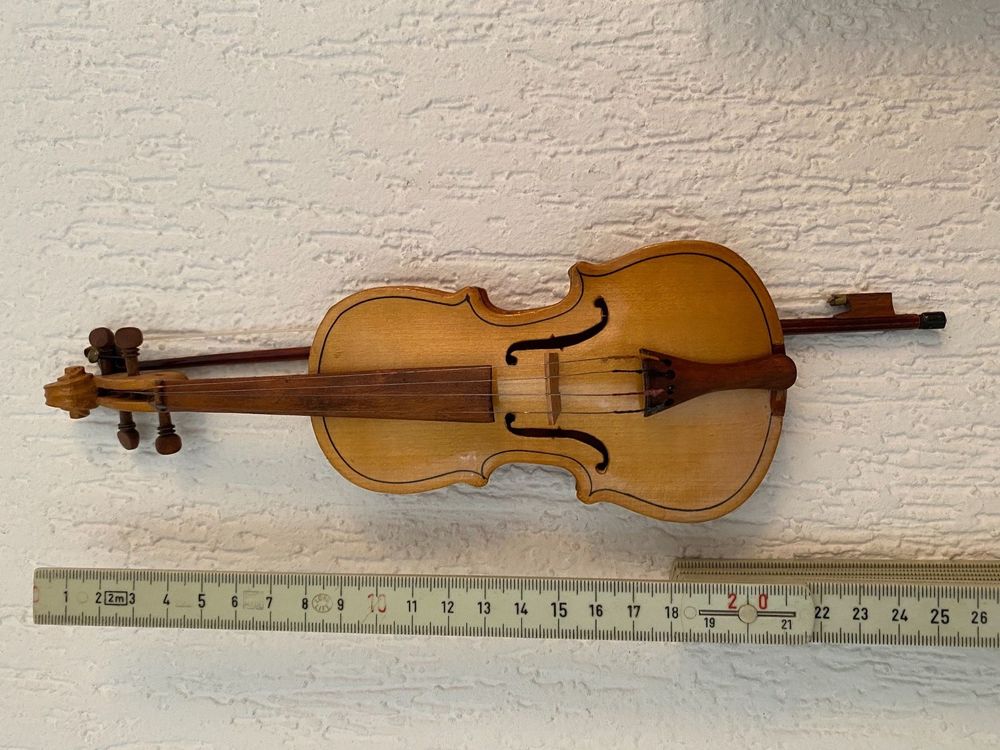 Kleine Deko-Geige aus Holz | Kaufen auf Ricardo