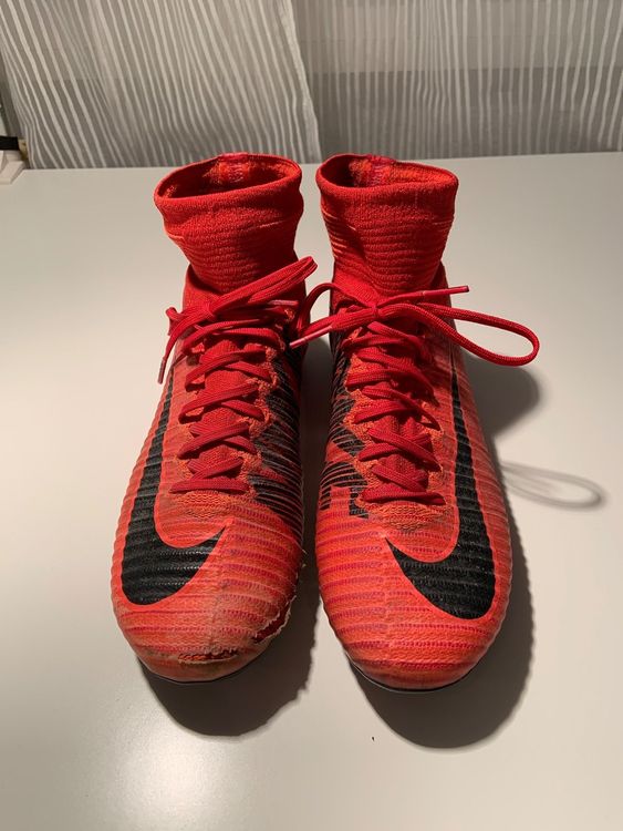 nike hypervenom rojo